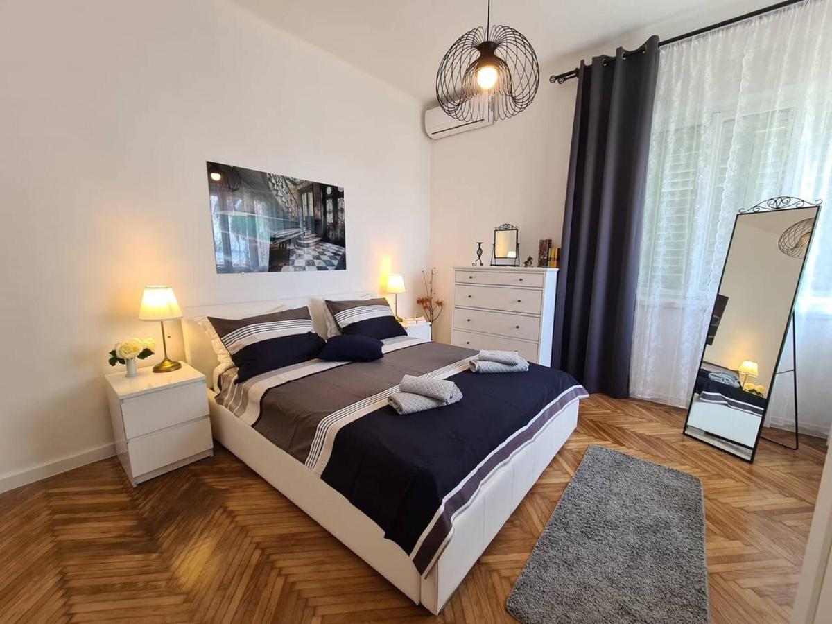 Luxury Apartment Lukas Orebić Exteriör bild