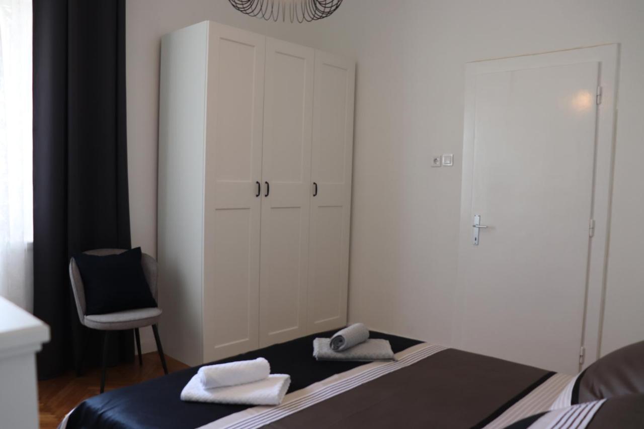 Luxury Apartment Lukas Orebić Exteriör bild