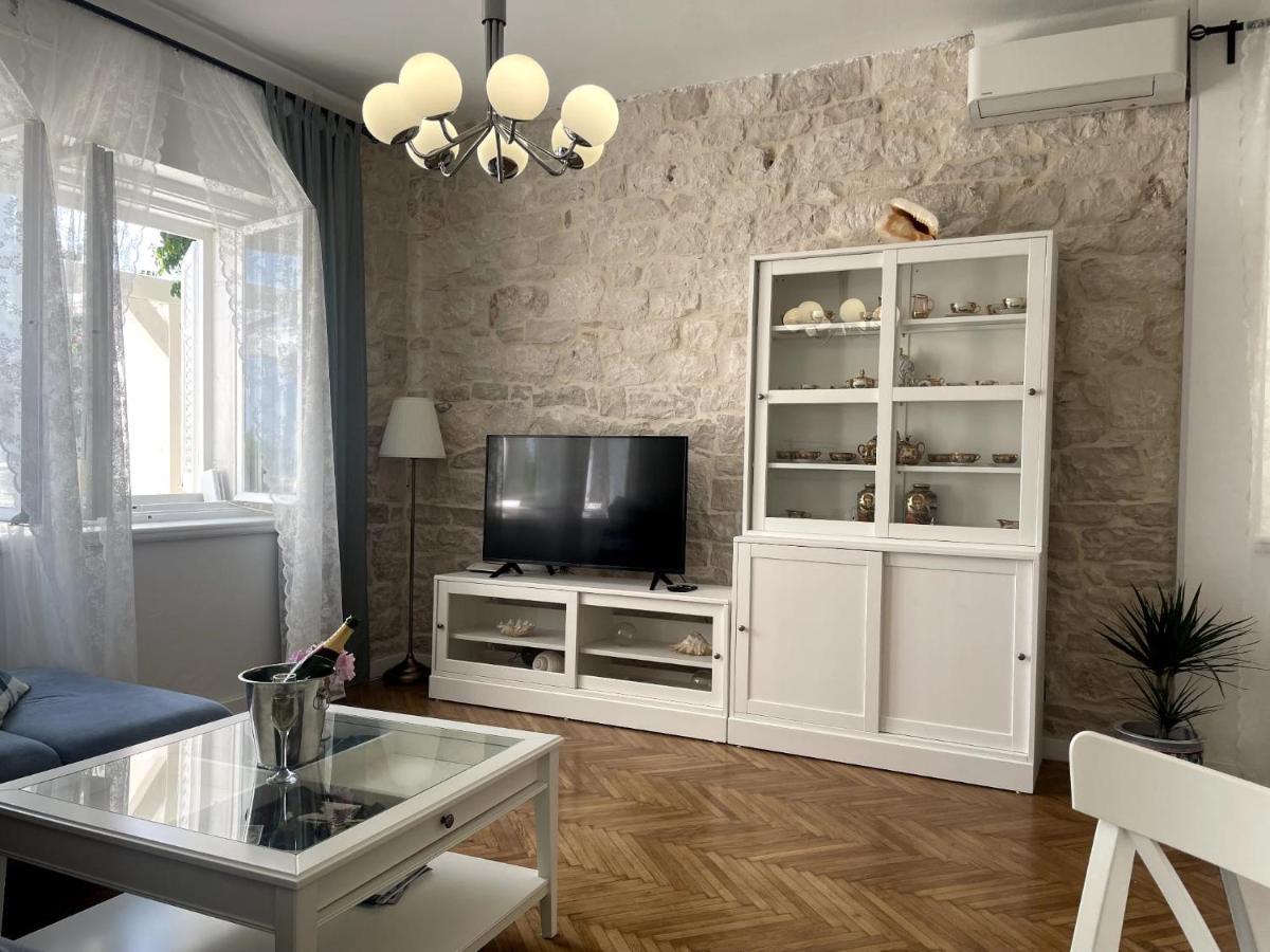Luxury Apartment Lukas Orebić Exteriör bild