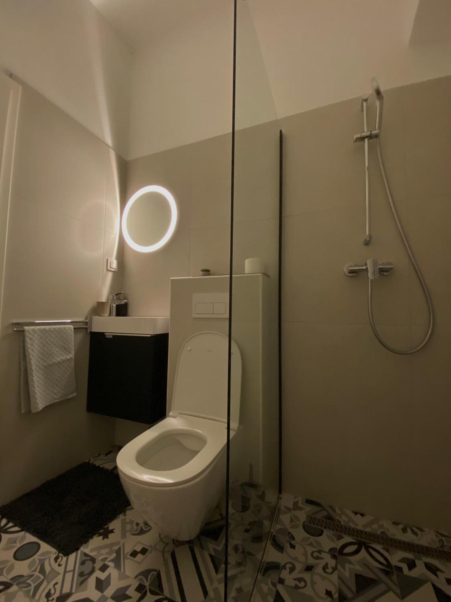 Luxury Apartment Lukas Orebić Exteriör bild
